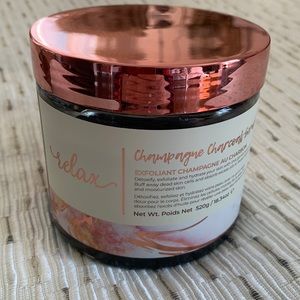 Manna Kadar Champagne Charcoal Scrub-NIB